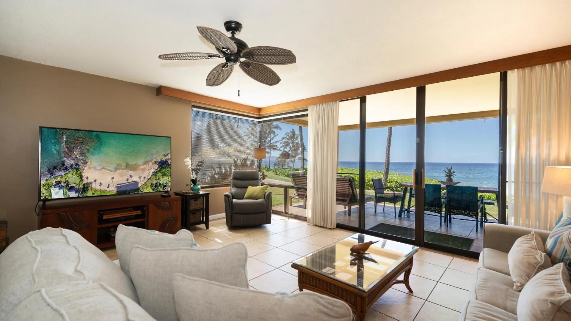 Polo Beach Club Wailea  USA